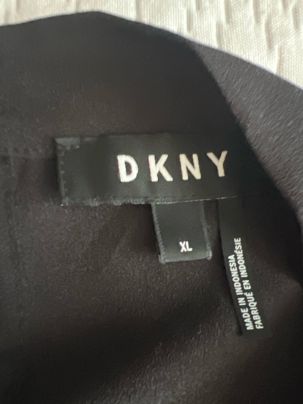 DKNY Black Sleeveless Draped-Neck Camisole - Picture 3 of 4